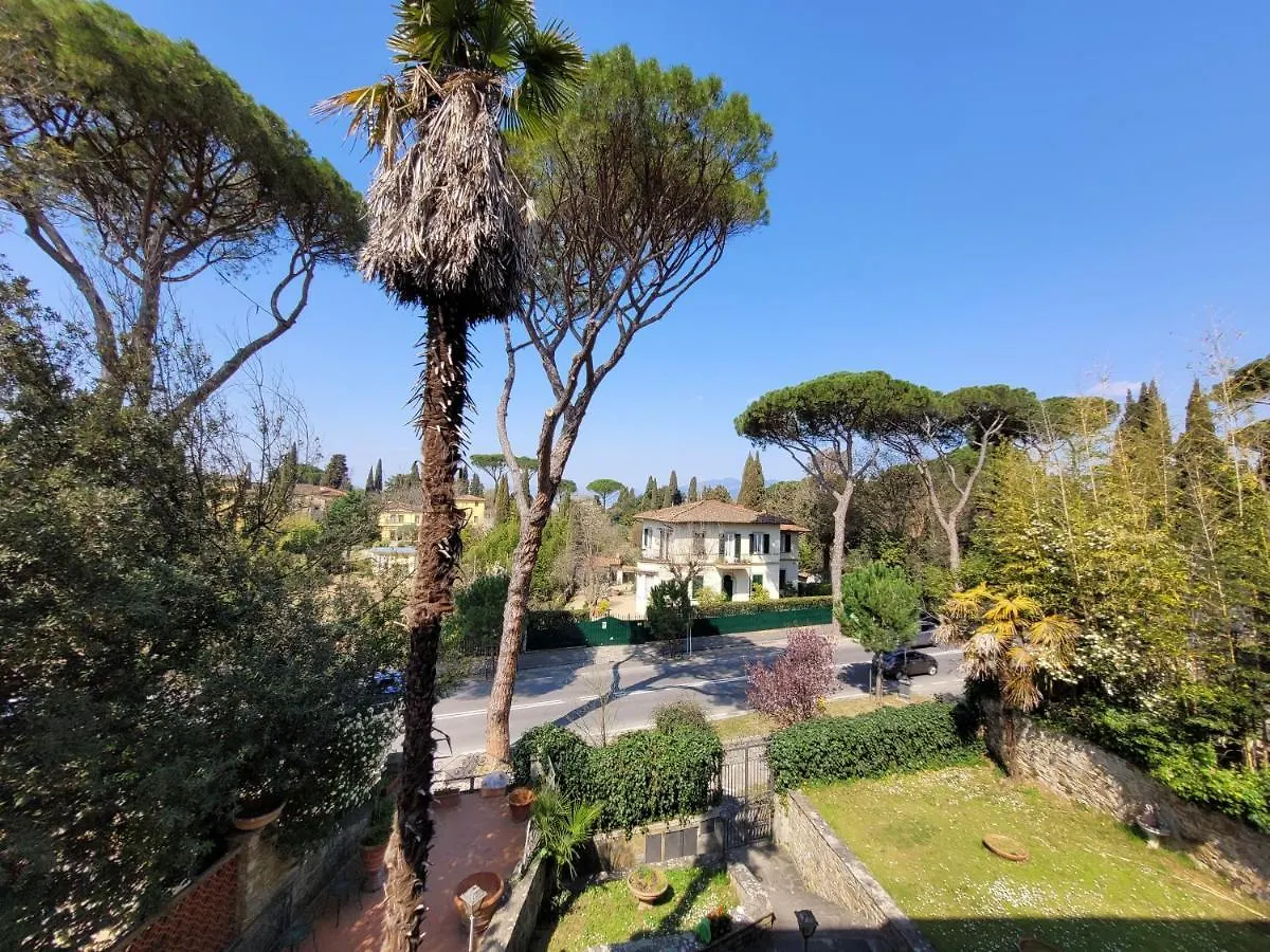 Villa Lia - Apartment In Villa With Private Garden And Pool Florence