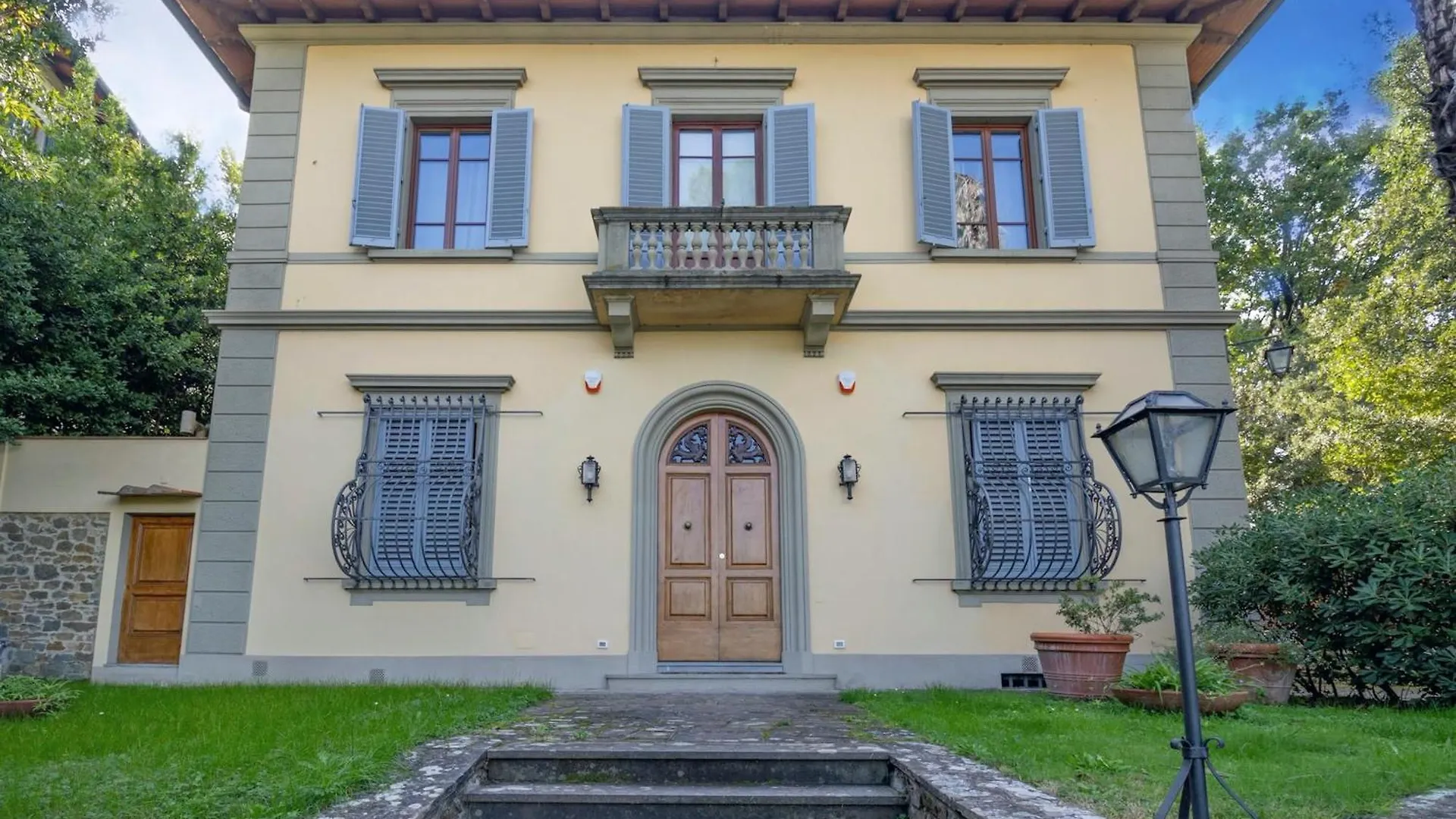 Villa Lia - Apartment In Villa With Private Garden And Pool Florence